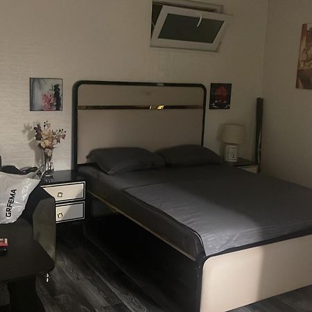 Apartment On Botanikuri Tbiliszi Kültér fotó
